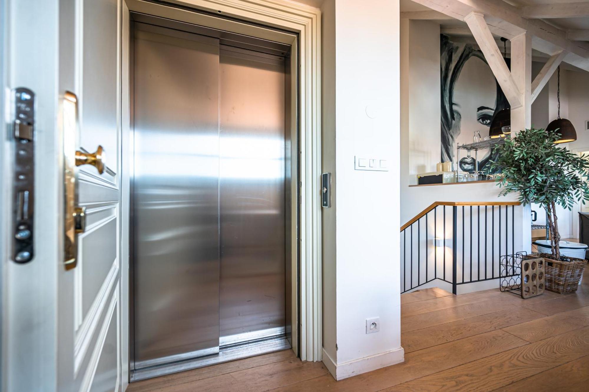 Wishlist Old Residences - Hastalska Appartement