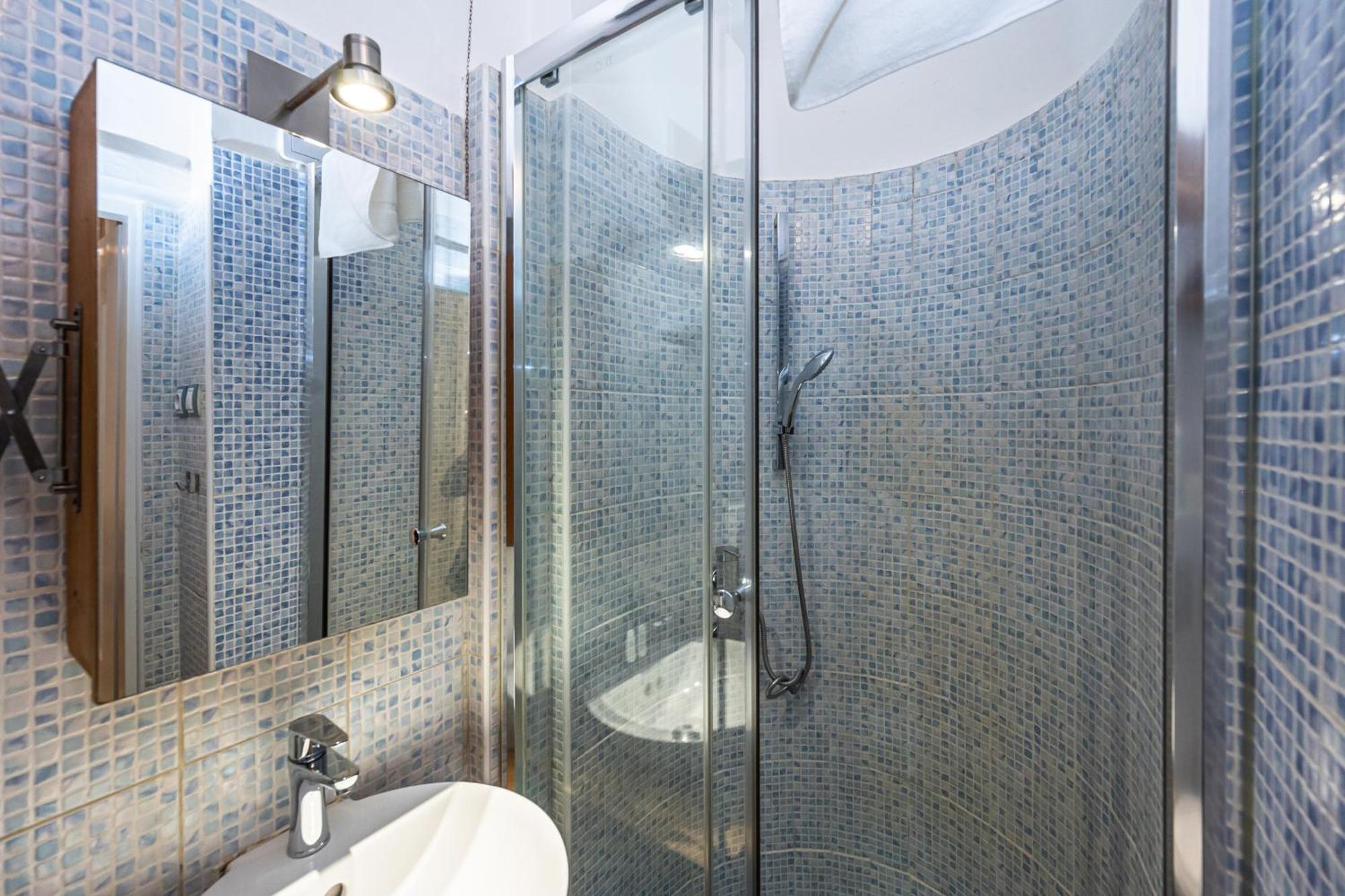 Wishlist Old Residences - Hastalska Appartement